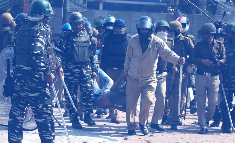 सरस्वती प्रतिमा विसर्जन में बवाल, Video बनाने पर भिड़े दो पक्ष, 18 लोग घायल