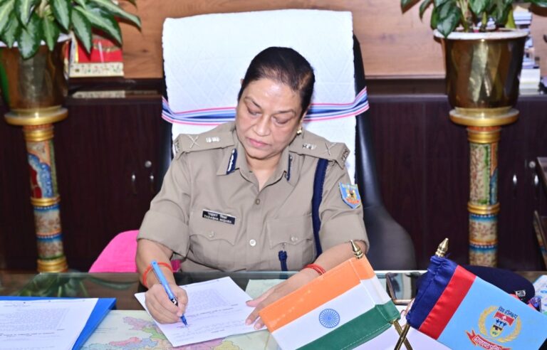 रिटायरमेंट से एक दिन पहले DGP?, केंद्र ने झारखंड सरकार से मांगा जवाब