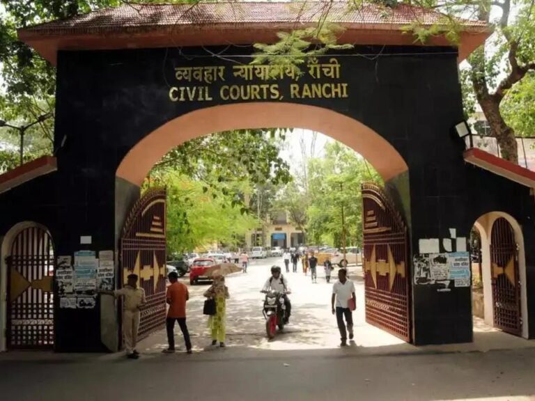 हत्या के आरोपियों को झटका, कोर्ट ने जमानत से किया इनकार