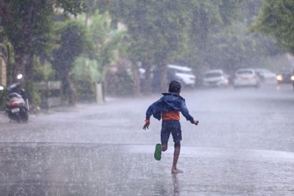 झारखंड में बदला मौसम का मिजाज, तापमान में उतार-चढ़ाव, 27-28 मार्च को बारिश का अलर्ट मौसम