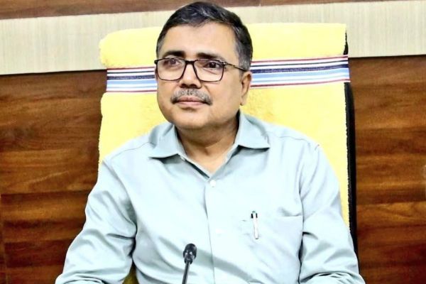 बोकारो के सिविल सर्जन कार्यालय परिसर में दवाइयां जलाने का मामला, डीसी ने दिए जांच के आदेश दवाइयां