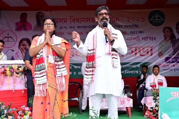 असम चुनाव से पहले रंगापाड़ा में CM हेमंत सोरेन की जनसभा, विरोधियों पर साधा निशाना Assam Election Rally