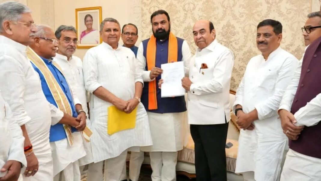 सम्राट चौधरी ने सरकार बनाने का पेश किया दावा, कल लेंगे शपथ Bihar Politics