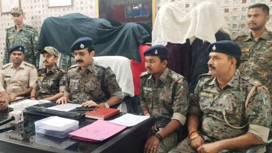 Palamu illegal spirit seizure