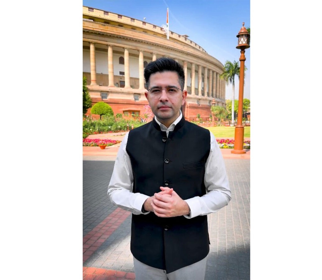 राघव चड्ढा पर AAP की सख्त प्रतिक्रिया, पार्टी नेताओं ने उठाए सवाल राघव चड्ढा पर AAP की सख्त प्रतिक्रिया, पार्टी नेताओं ने उठाए सवाल