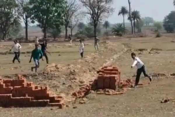 गिरिडीह में जमीन विवाद को लेकर दो पक्षों में झड़प, कई लोग घायल जमीन