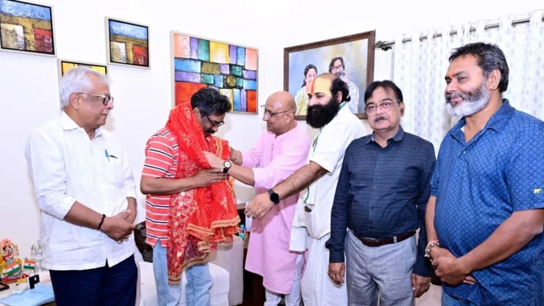 तपोवन मंदिर के नवनिर्माण कार्य को लेकर मुख्यमंत्री से मुलाकात Tapovan Temple Ranchi