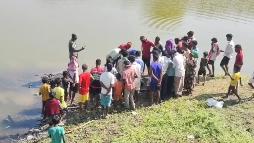 पाकुड़ में बंद खदान से युवक का शव बरामद, इलाके में सनसनी युवक